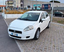 fiat punto 1.4 benzina e GPL neopatentati 2007