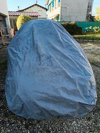 Copertura impermeabile per auto