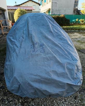 Copertura impermeabile per auto