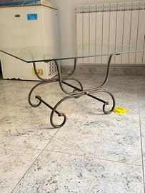 Tavolino in ferro battuto