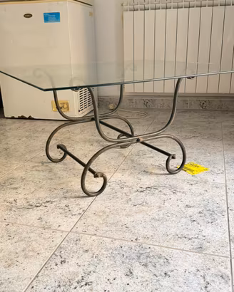 Tavolino in ferro battuto