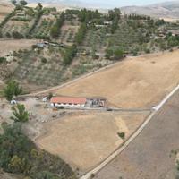 Terreno 4 ha. Con Capannone 380m2