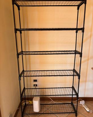 scaffale in plastica