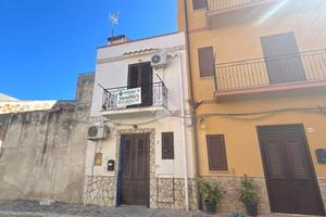 CASA INDIPENDENTE A BALESTRATE