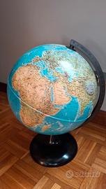 Mappamondo luminoso vintage 