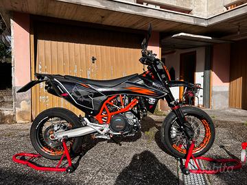 KTM 690 smc r 2020