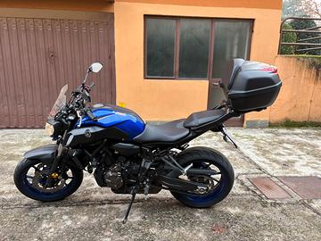 Yamaha MT-07 2019 + bauletto