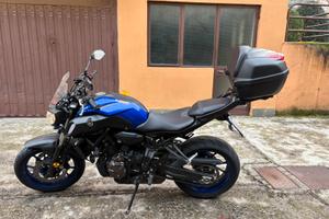 Yamaha MT-07 2019 + bauletto