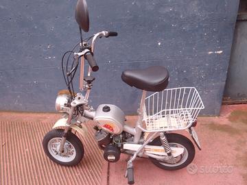 Omer Tanga P2 Ciclomotore