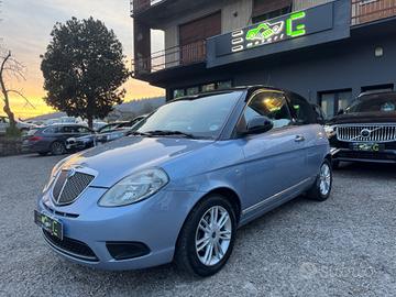 Lancia Ypsilon 1.4 Argento Ecochic GPL