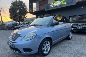 Lancia Ypsilon 1.4 Argento Ecochic GPL