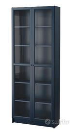 Libreria Billy Ikea con ante a vetro