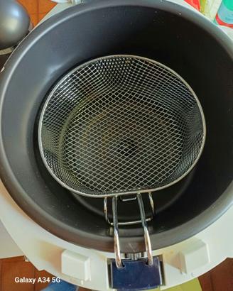 Friggitrice Delonghi praticamente nuova
