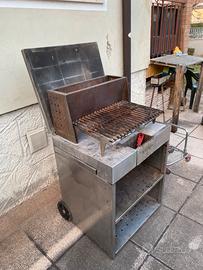 Barbecue a legna in acciao inox refrattario