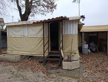 Roulotte 4+2 posti + veranda attrezzata