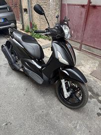 Beverly 350
