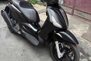 Beverly 350