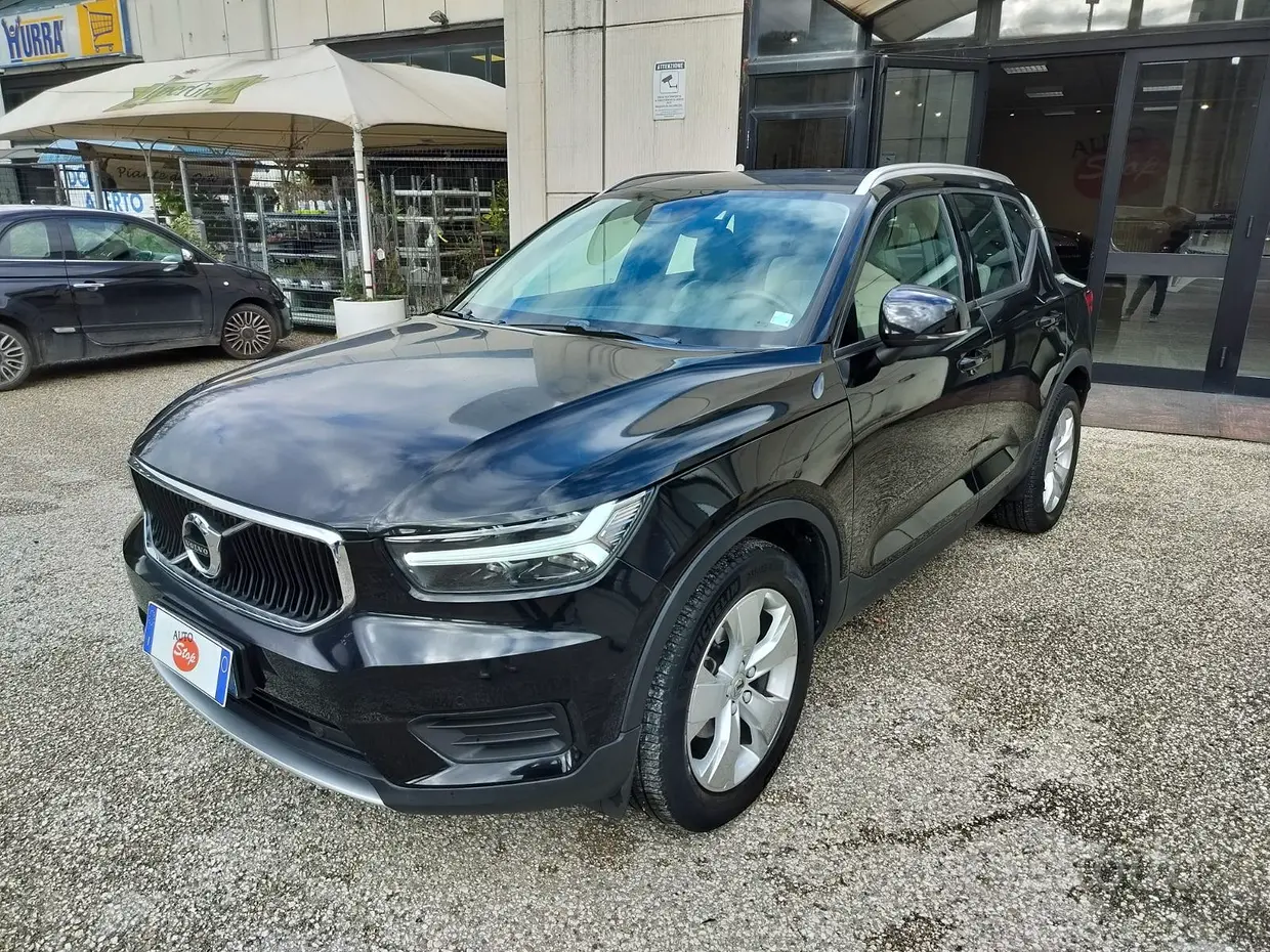 Volvo XC40 (2017-->)