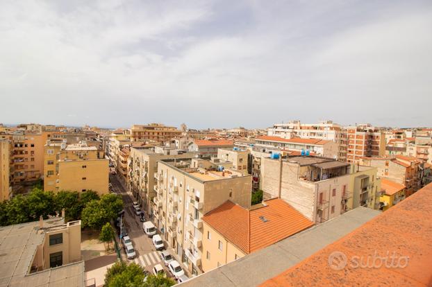 Via Cattalochino. Trilocale con 140 mq di terrazza