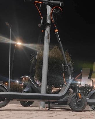 Monopattino elettrico ninebot e2 plus