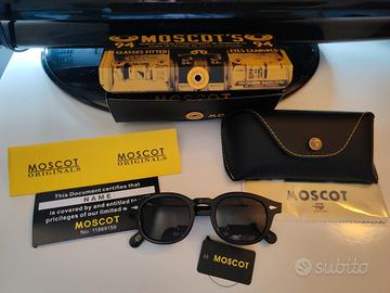 occhiali Moscot neri con lenti nere
