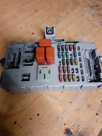 Boticompiuter lancia y