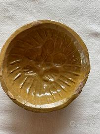 Stampo antico di terracotta smaltato
