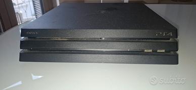 playstation 4 da 1 tera+2 joystick e 4 giochi