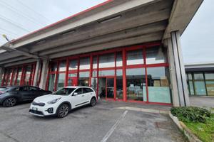 Ampio Capannone a Padova Z.I