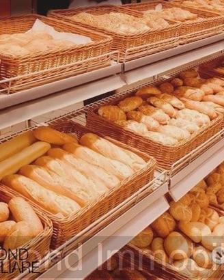 ATTIVITà COMMERCIALE PANIFICIO SALUMERIA A MASCALI