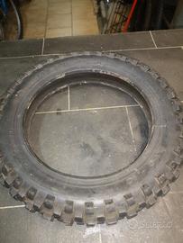 Pneumatico misura 3.00.10 per ciclomotori cross