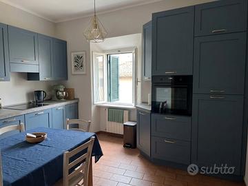 Avenza appartamento con due camere