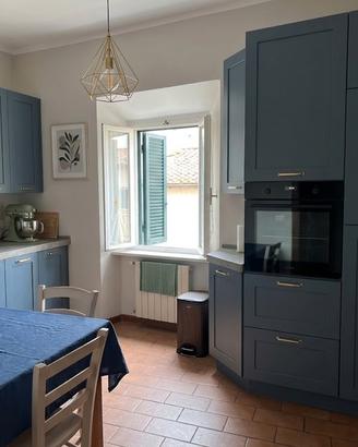 Avenza appartamento con due camere