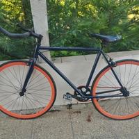 bici fixed a scatto  fisso o libera