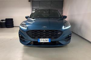 Ford KUGA 2023 plug-in hibrid