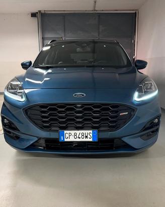 Ford KUGA 2023 plug-in hibrid