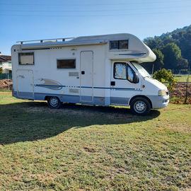 Camper mansardato adria coral 660 dp anno 2004