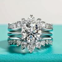 Anello in argento con Moissanite