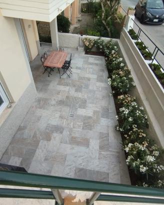 Quadrilocale con giardino a 20 metri dal mare