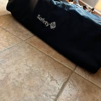 Lettino bambino da campeggio con materasso