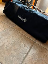 Lettino bambino da campeggio con materasso