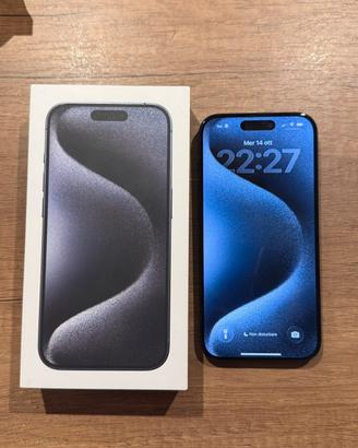 iPhone 15 Pro 256 GB Titanio Blu Apple Store