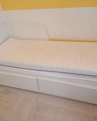 Divano letto matrimoniale