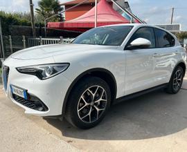 Alfa Romeo Stelvio 2.2 TD 210 cv AT8 Q4 Super