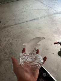Soprammobile vetro delfini