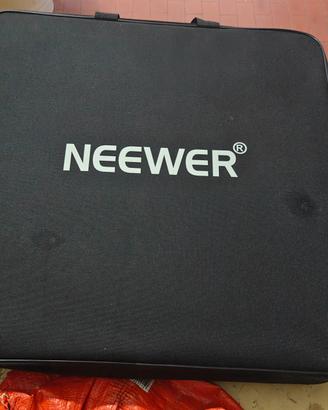 Ring light Neewer 18" con treppiede 