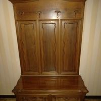 Appendiabiti con cassapanca