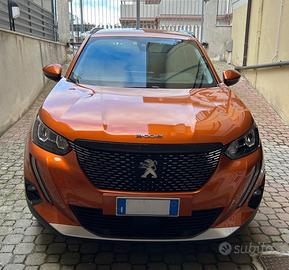 Peugeot 2008 1.2 benzina 130 Cv Allure Navi Pack