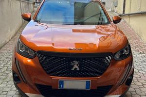 Peugeot 2008 1.2 benzina 130 Cv Allure Navi Pack