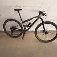 MTB Trek supercaliber 